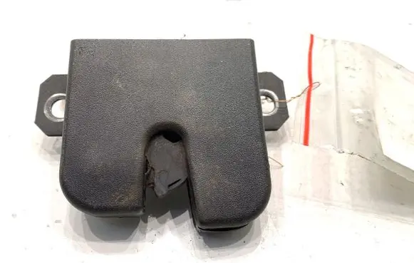 Volkswagen Caddy Tailgate exterior lock 2K5827505