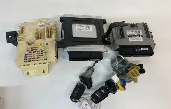 KIA Ceed Engine ECU kit and lock set 954402A110 5WY4H12C J07EB2Z6ACC1