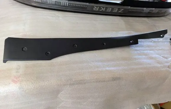 Tesla Model X Front door trim (molding) 1042410-00-D 1006023 3020645