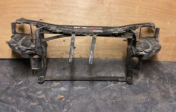 Audi A8 S8 D3 4E Radiator support slam panel