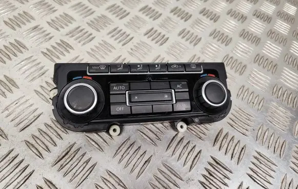 Volkswagen Golf VI Climate control unit 5K0907044BC