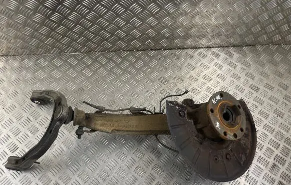 Audi Q7 4L Front wheel hub 7L0407258A
