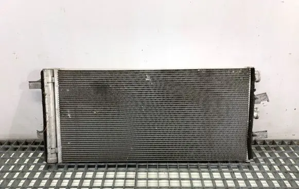 BMW 2 F45 Coolant radiator 9271207