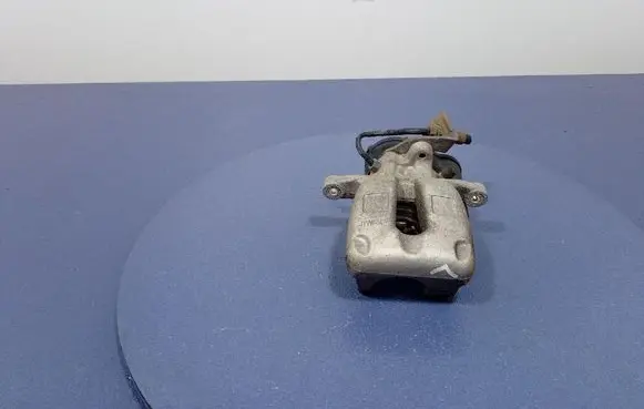 Volkswagen PASSAT B6 Rear brake caliper JYVW-047