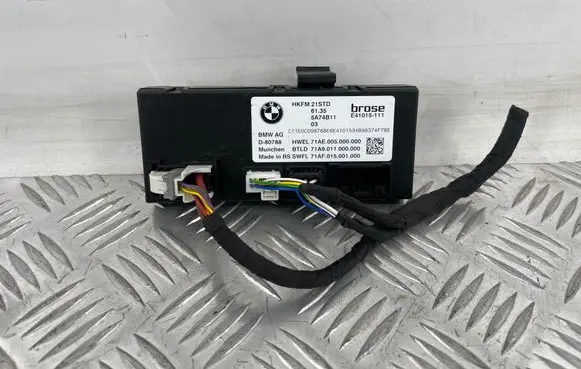 BMW iX2 (U10) Tailgate/trunk control unit/module 5A74B11 E41015111 71AE005000000
