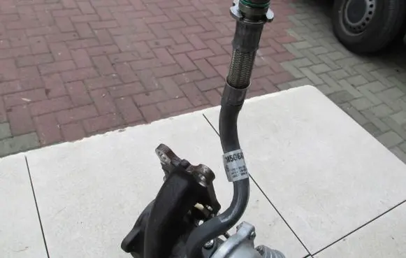 Ford Ecosport Air intake hose/pipe CM5G6K677HA