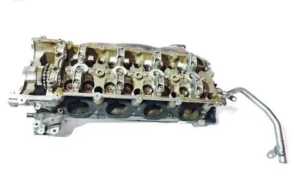 Mercedes-Benz C AMG W204 Engine head R1560163301 A1501601 A15601080