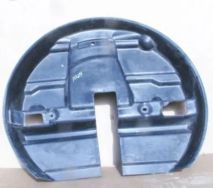 Dodge Caravan Spare wheel section trim 05109531AA