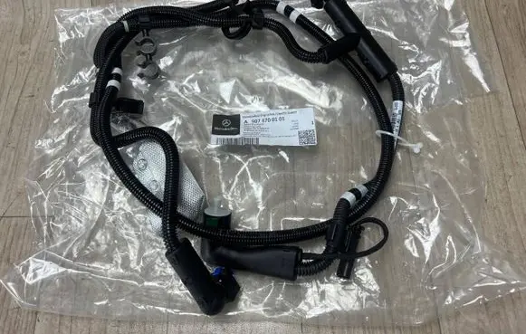Mercedes-Benz Sprinter W907 W910 AdBlue supply pipe A9074700101 9074700101