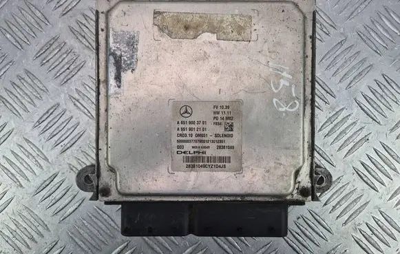 Mercedes-Benz C W204 Engine control unit/module A6519003701 A6519012101