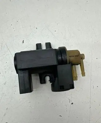 Volvo XC60 Turbo solenoid valve 31293964 70232502