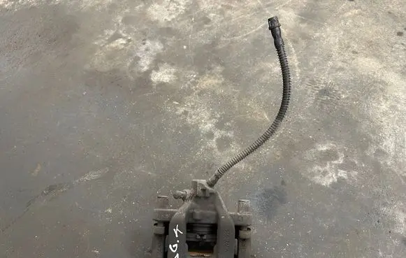 Rear brake caliper