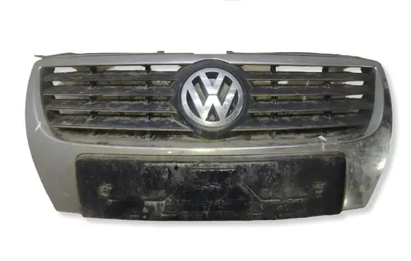 Volkswagen PASSAT B6 Front bumper upper radiator grill 3C0853651