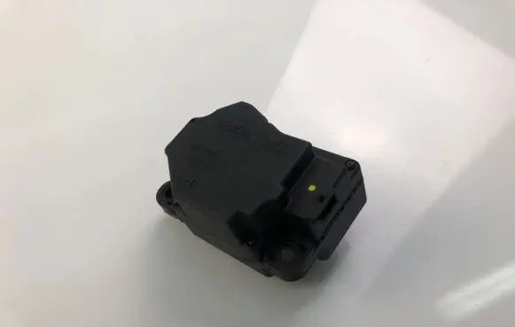 Land Rover Range Rover Evoque L538 Intake manifold valve actuator/motor 6G9N19E616BB