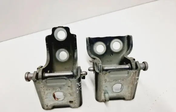 Peugeot 508 RXH Front door hinge set 