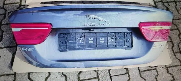 Jaguar XE Tailgate/trunk/boot lid