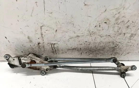 Nissan Qashqai Front wiper linkage and motor