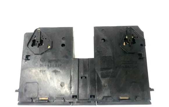 Volkswagen PASSAT B6 Hazard light switch 300959407 858407