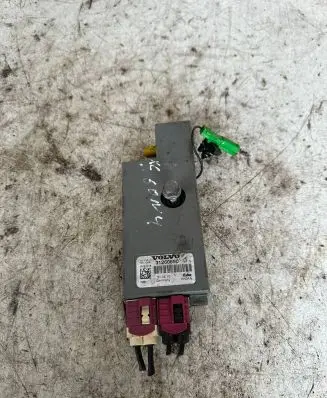 Volvo V70 Antenna control unit 31260690