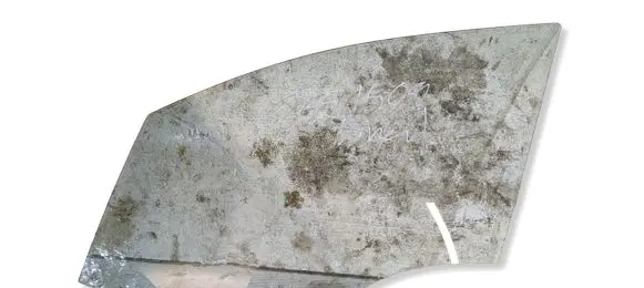 Citroen C4 II Front door window glass four-door E000199
