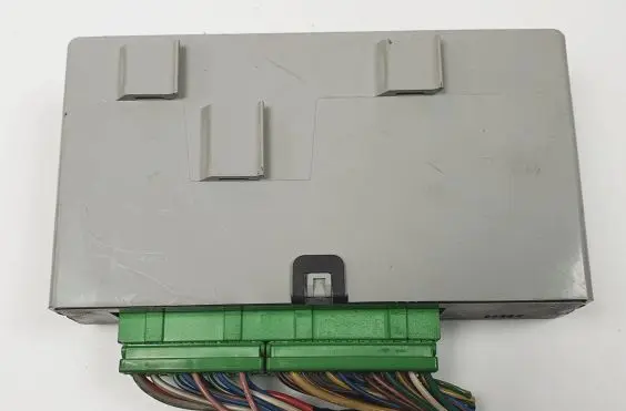 Volvo S40, V40 Door central lock control unit/module 30630081