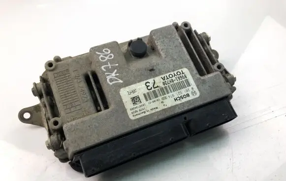 Toyota Auris 150 Engine control unit/module 896610H730