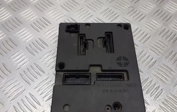 Renault Megane I Fuse box set 8200029339A