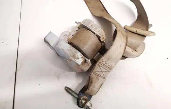 Hyundai Santa Fe Front seatbelt 888702b200j9 88870-2b200j9