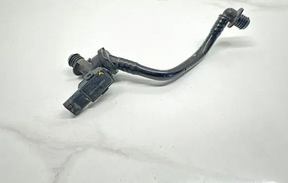 Audi Q7 4M Vacuum line/pipe/hose 4M1611931F 4M1611931E