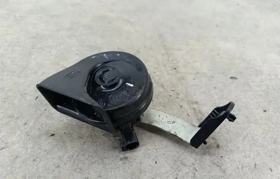 Volvo V60 Horn signal AM80S55306