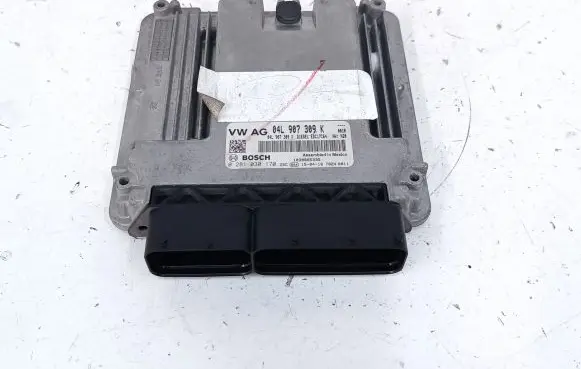 Volkswagen Jetta VI Engine control unit/module 04L907309K 0281030170