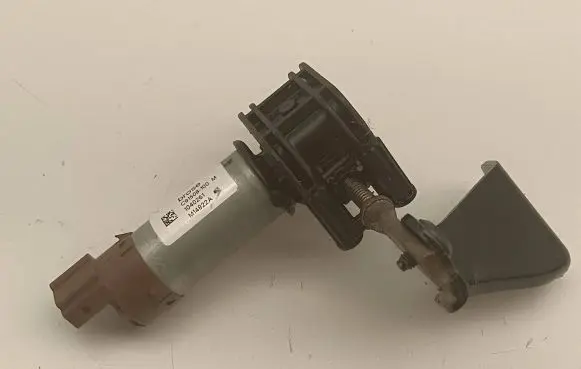 Chrysler Pacifica Seat adjustment motor C91508100 1040261 M14822A