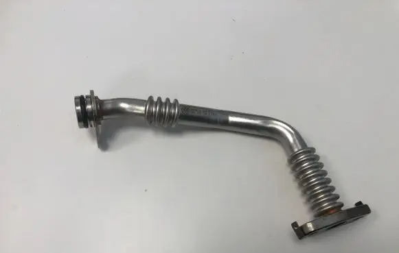 Volkswagen Tiguan Turbo turbocharger oiling pipe/hose 04L145736H