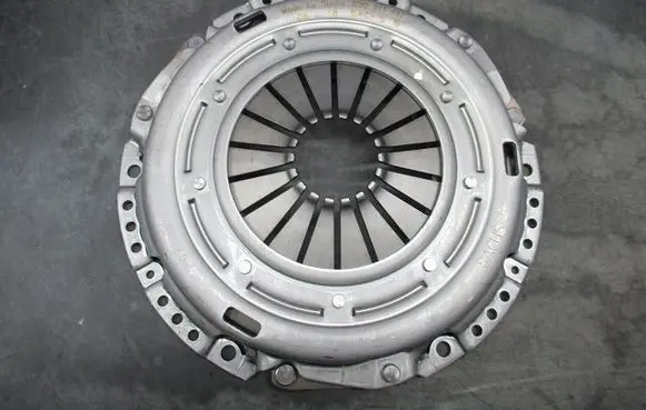 Audi A3 S3 8L Clutch pressure plate 3082311641T