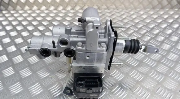 Toyota Prius (XW50) ABS Pump 4721047100
