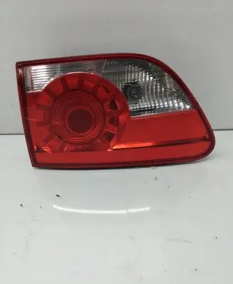 Seat Altea XL Tailgate rear/tail lights 5P8945094D 5P8945108B 37CVX13A602