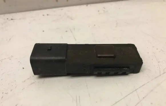 Audi A5 8T 8F Other devices 8K0907658H