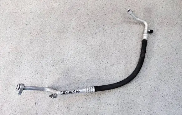 Mercedes-Benz A W176 Air conditioning (A/C) pipe/hose A246830041558 A2468300415