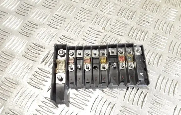 Volkswagen Transporter - Caravelle T5 Fuse module 7H0937550A