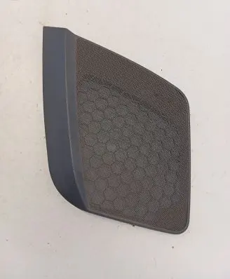 Mercedes-Benz Vito Viano W638 Side speaker trim/cover 6386890466