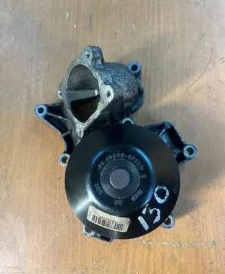 BMW 3 E90 E91 Water pump 7797640
