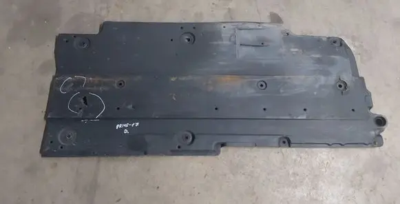 Toyota Prius (XW50) Side bottom protection 5816547030