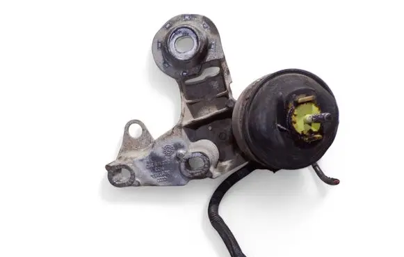 Audi A4 S4 B6 8E 8H Engine mounting bracket 8E0199352