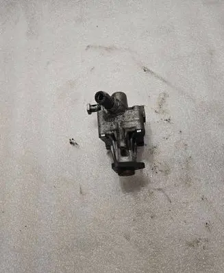 Audi A8 S8 D2 4D Power steering pump