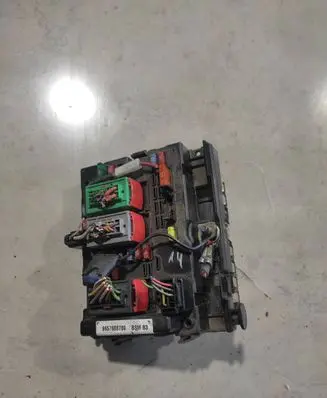 Citroen C8 Fuse module 9657608780