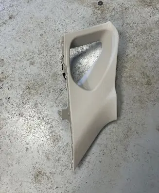 Toyota RAV 4 (XA50) (D)pillar trim (top) 6247042170