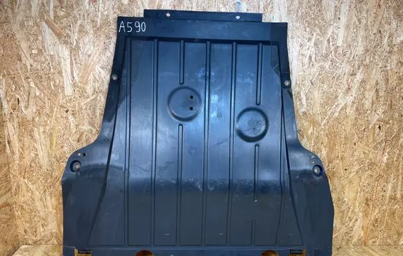 Renault Clio IV Engine splash shield/under tray 758902935R