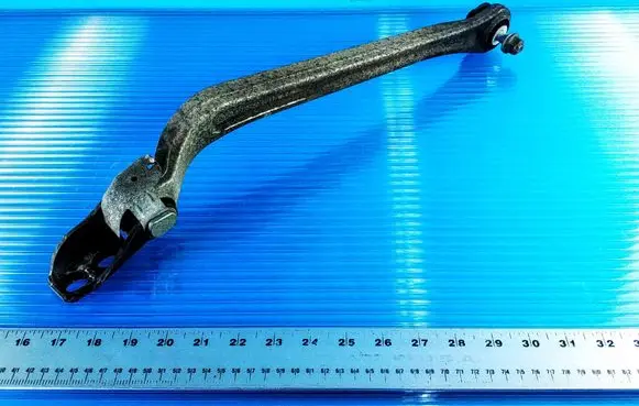 Mercedes-Benz E W211 Rear control arm A2309500429 A2309500429R 2309500429