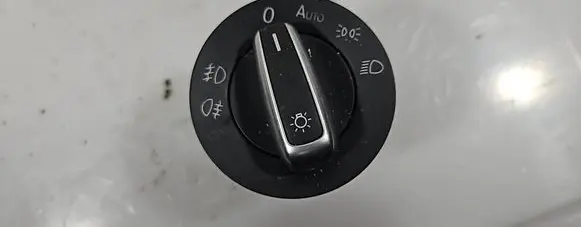 Volkswagen Touran I Light switch 3C8941431A 10002831