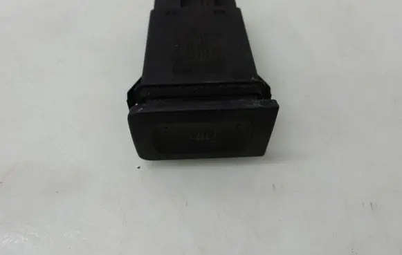 Volkswagen Golf IV Windscreen/window heater switch 1J0953235A